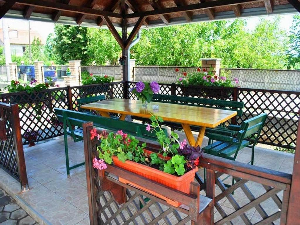 Guest House Dunavski Raj Kostol ภายนอก รูปภาพ